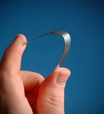 Figure7: Butt weld of 300&mu;m thick sheets of aluminium alloy - Bending of test strip cut across butt weld in 500&micro;m thick aluminium alloy